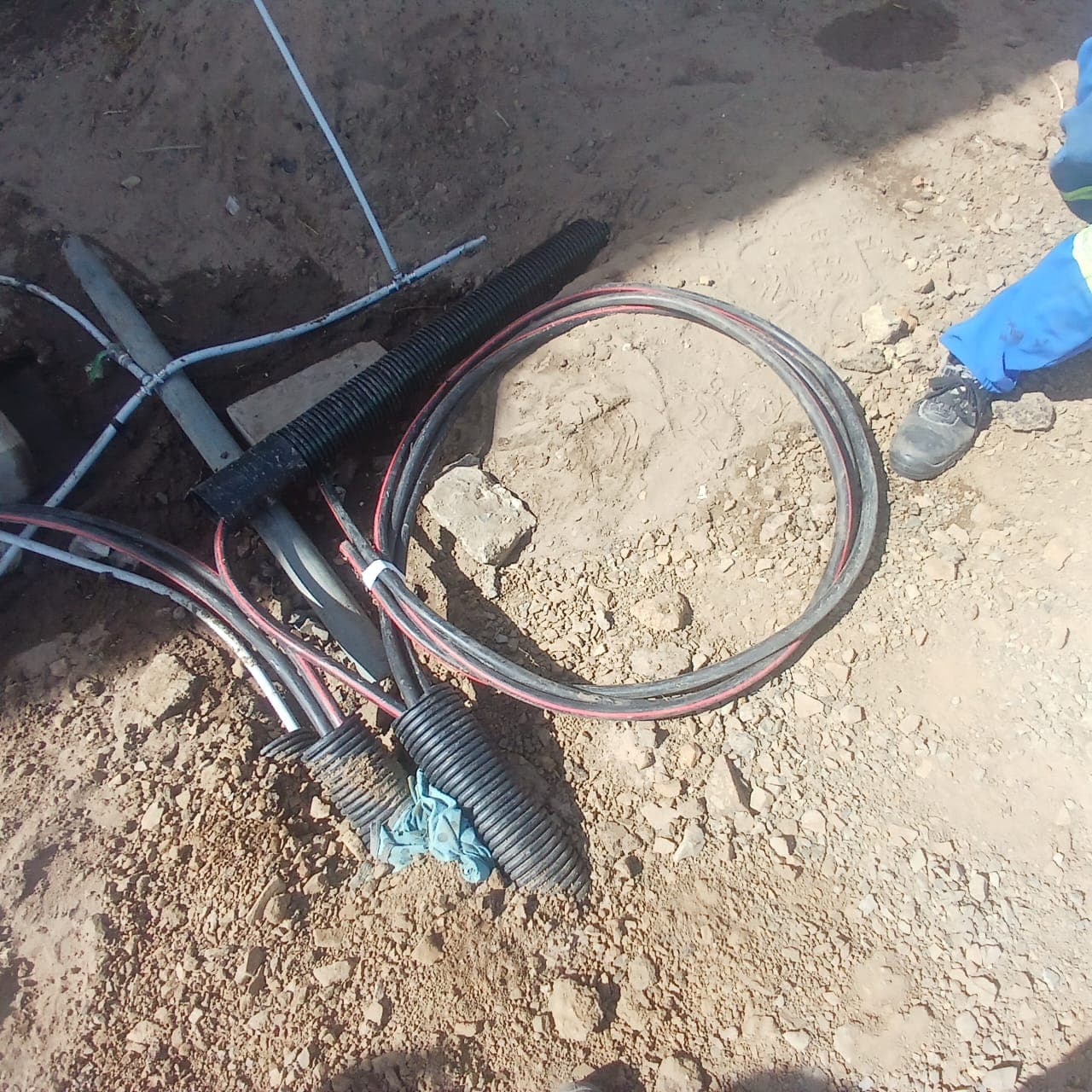 armoured cable installation at Scarab Energy